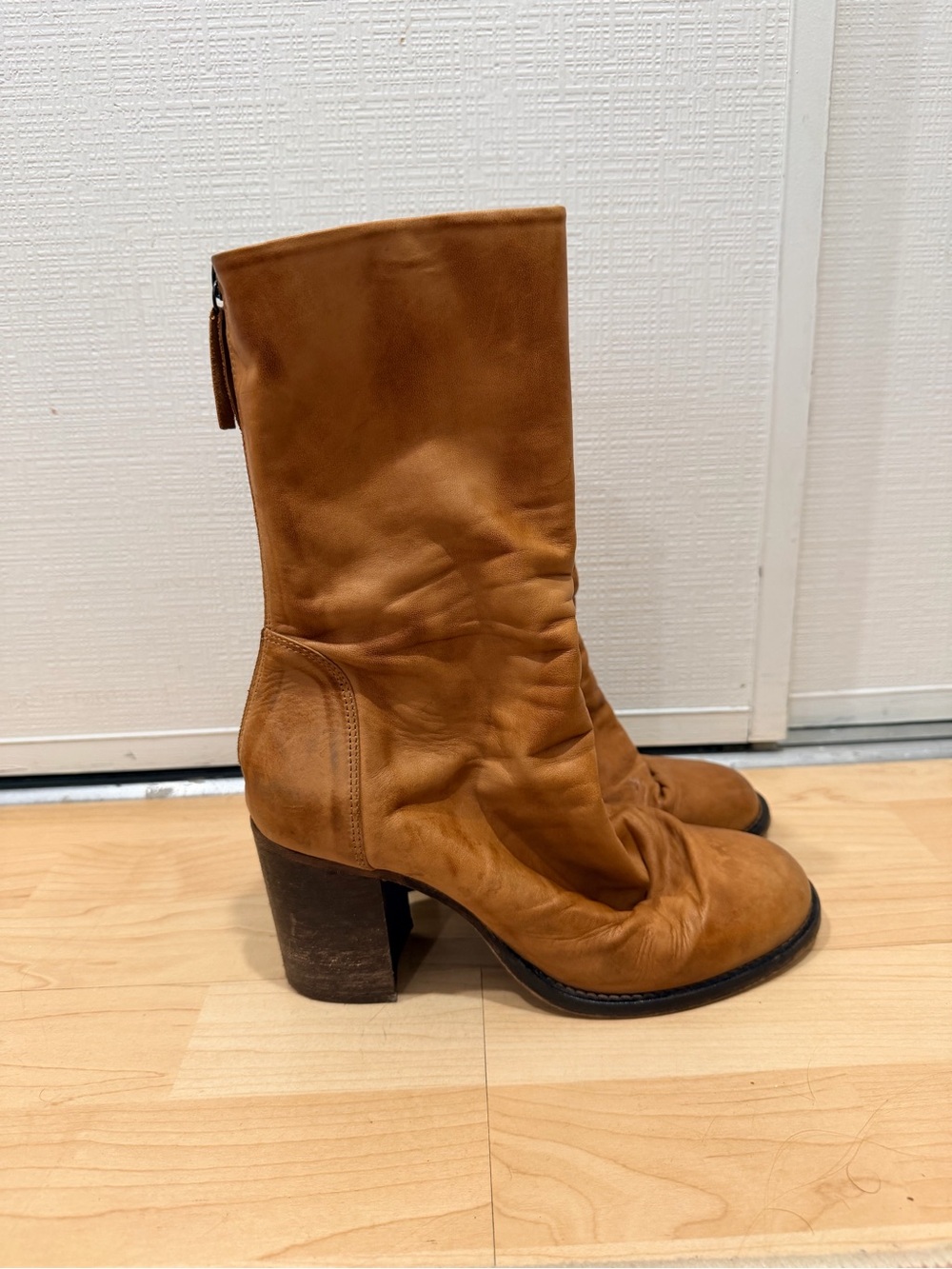 Free People Women's Mid-Calf Tan Leather Block Heel Boots size 39